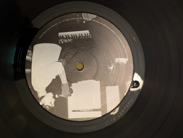 Clairo  - Charm (Vinyl) - Image 5